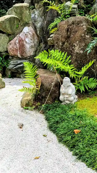 感通寺の庭園