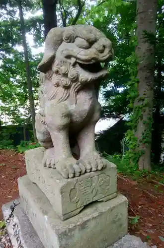 大鳥神社の狛犬