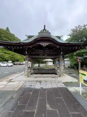 高良大社の手水舎