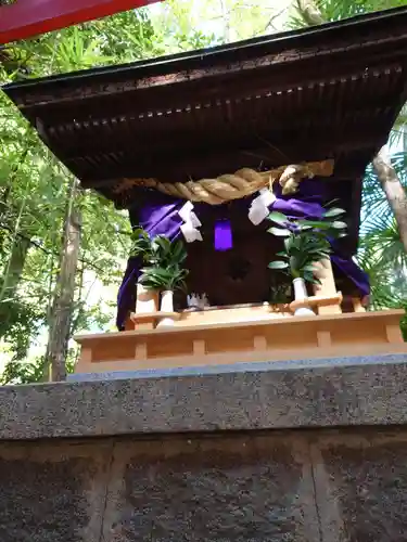 空鞘稲生神社の末社