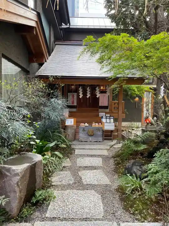五十稲荷神社(栄寿稲荷神社)の{uncategorized: "未分類", other: "その他", undefined: "問題あり", building: "その他建物", grave: "お墓", sacred_gate: "鳥居", guardian: "狛犬", statue: "像", buddha: "仏像", history: "歴史", nature: "自然", garden: "庭園", animal: "動物", pagoda: "塔", temizu: "手水舎", mountain_gate: "山門・神門", sanctuary: "本殿・本堂", subordinate: "末社・摂社", art: "芸術", scenery: "景色", jizo: "地蔵", ema: "絵馬", goshuin: "御朱印", omikuji: "おみくじ", items: "授与品その他", amulet: "お守り", goshuincho: "御朱印帳", eats: "食事", festival: "お祭り", votive_dance: "神楽", shichigosan: "七五三参", wedding: "結婚式", experience: "体験その他", initially: "初詣", around: "周辺", anti_infection: "感染症対策"}