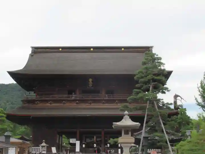 善光寺の山門・神門