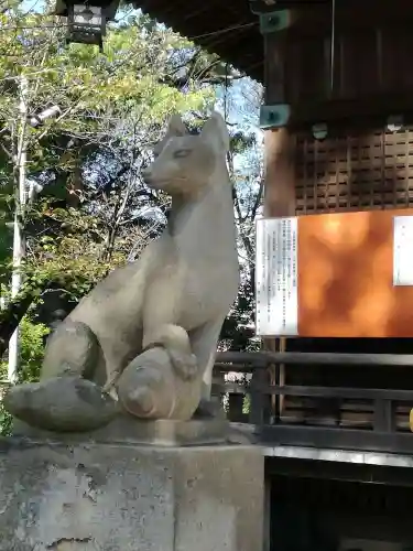 半田稲荷神社の狛犬