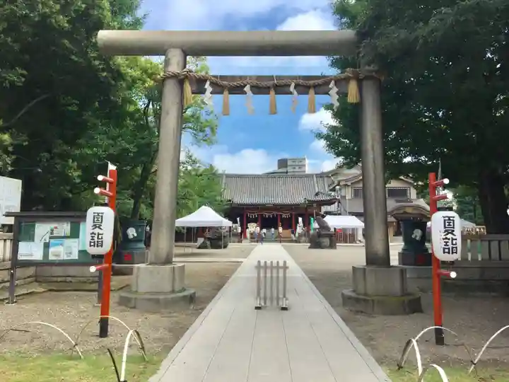 浅草神社の鳥居
