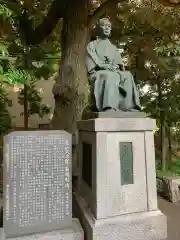 自由が丘熊野神社の像