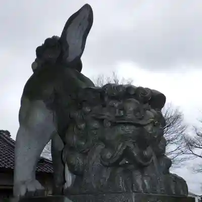 聖神社の狛犬