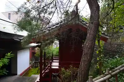 市谷亀岡八幡宮の末社・摂社