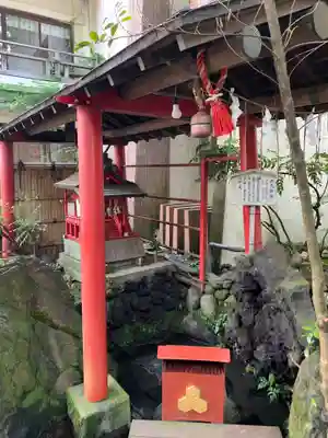 子安神社の末社・摂社