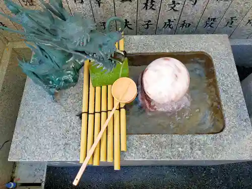 露天神社（お初天神）の手水