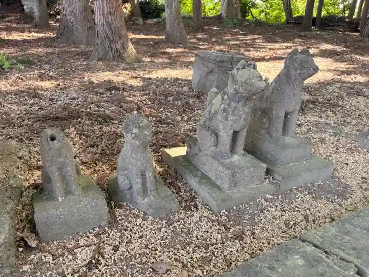 稲荷神社の{uncategorized: "未分類", other: "その他", undefined: "問題あり", building: "その他建物", grave: "お墓", sacred_gate: "鳥居", guardian: "狛犬", statue: "像", buddha: "仏像", history: "歴史", nature: "自然", garden: "庭園", animal: "動物", pagoda: "塔", temizu: "手水舎", mountain_gate: "山門・神門", sanctuary: "本殿・本堂", subordinate: "末社・摂社", art: "芸術", scenery: "景色", jizo: "地蔵", ema: "絵馬", goshuin: "御朱印", omikuji: "おみくじ", items: "授与品その他", amulet: "お守り", goshuincho: "御朱印帳", eats: "食事", festival: "お祭り", votive_dance: "神楽", shichigosan: "七五三参", wedding: "結婚式", experience: "体験その他", initially: "初詣", around: "周辺", anti_infection: "感染症対策"}