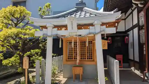 咲分稲荷社（粟嶋堂宗徳寺）の鳥居