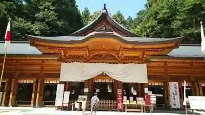 穂高神社本宮の本殿・本堂
