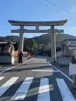 京都霊山護國神社の{uncategorized: "未分類", other: "その他", undefined: "問題あり", building: "その他建物", grave: "お墓", sacred_gate: "鳥居", guardian: "狛犬", statue: "像", buddha: "仏像", history: "歴史", nature: "自然", garden: "庭園", animal: "動物", pagoda: "塔", temizu: "手水舎", mountain_gate: "山門・神門", sanctuary: "本殿・本堂", subordinate: "末社・摂社", art: "芸術", scenery: "景色", jizo: "地蔵", ema: "絵馬", goshuin: "御朱印", omikuji: "おみくじ", items: "授与品その他", amulet: "お守り", goshuincho: "御朱印帳", eats: "食事", festival: "お祭り", votive_dance: "神楽", shichigosan: "七五三参", wedding: "結婚式", experience: "体験その他", initially: "初詣", around: "周辺", anti_infection: "感染症対策"}