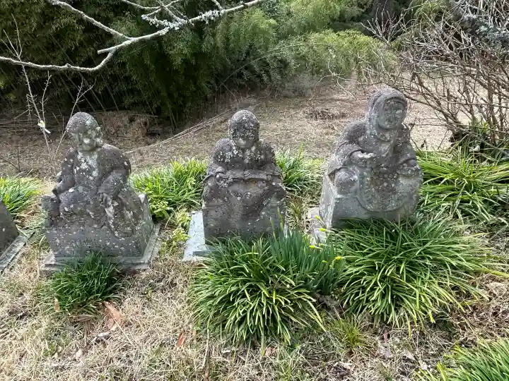 国宝 大法寺の{uncategorized: "未分類", other: "その他", undefined: "問題あり", building: "その他建物", grave: "お墓", sacred_gate: "鳥居", guardian: "狛犬", statue: "像", buddha: "仏像", history: "歴史", nature: "自然", garden: "庭園", animal: "動物", pagoda: "塔", temizu: "手水舎", mountain_gate: "山門・神門", sanctuary: "本殿・本堂", subordinate: "末社・摂社", art: "芸術", scenery: "景色", jizo: "地蔵", ema: "絵馬", goshuin: "御朱印", omikuji: "おみくじ", items: "授与品その他", amulet: "お守り", goshuincho: "御朱印帳", eats: "食事", festival: "お祭り", votive_dance: "神楽", shichigosan: "七五三参", wedding: "結婚式", experience: "体験その他", initially: "初詣", around: "周辺", anti_infection: "感染症対策"}
