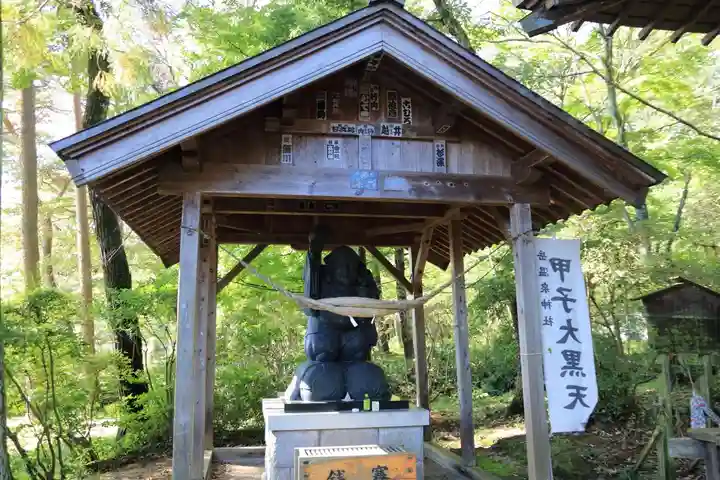 岳温泉神社 のその他建物