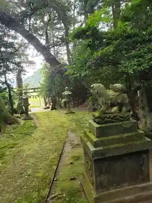 出雲神社の狛犬