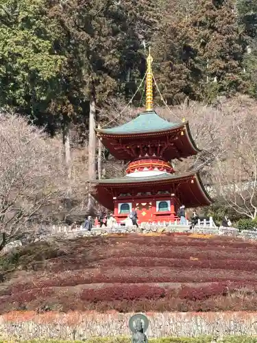 勝尾寺の{uncategorized: "未分類", other: "その他", undefined: "問題あり", building: "その他建物", grave: "お墓", sacred_gate: "鳥居", guardian: "狛犬", statue: "像", buddha: "仏像", history: "歴史", nature: "自然", garden: "庭園", animal: "動物", pagoda: "塔", temizu: "手水舎", mountain_gate: "山門・神門", sanctuary: "本殿・本堂", subordinate: "末社・摂社", art: "芸術", scenery: "景色", jizo: "地蔵", ema: "絵馬", goshuin: "御朱印", omikuji: "おみくじ", items: "授与品その他", amulet: "お守り", goshuincho: "御朱印帳", eats: "食事", festival: "お祭り", votive_dance: "神楽", shichigosan: "七五三参", wedding: "結婚式", experience: "体験その他", initially: "初詣", around: "周辺", anti_infection: "感染症対策"}