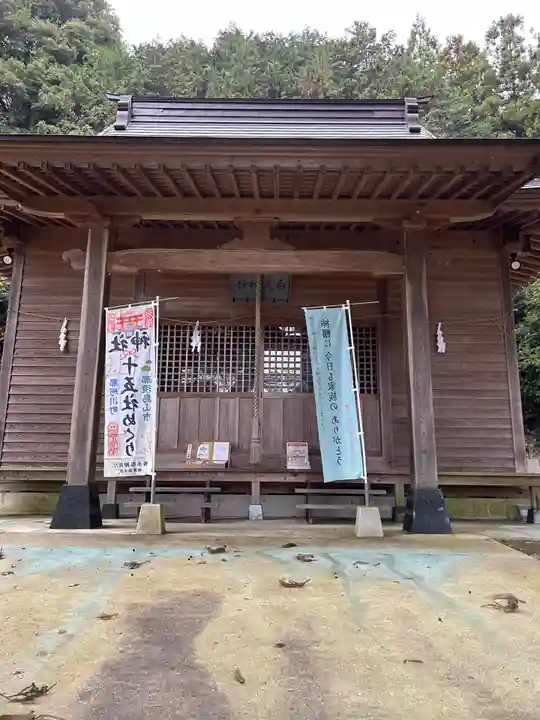白久神社の本殿・本堂