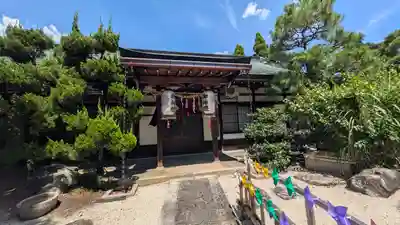 九帝王宮 萱野神社(滋賀県)