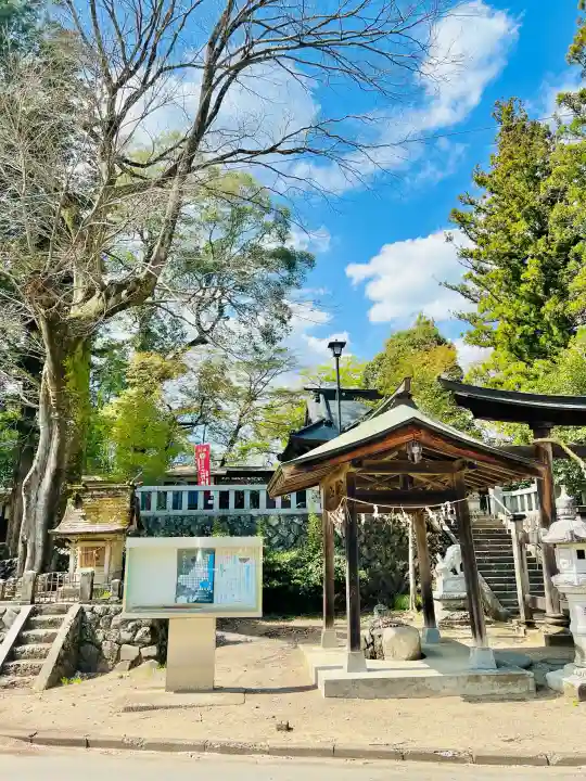 立野神社の{uncategorized: "未分類", other: "その他", undefined: "問題あり", building: "その他建物", grave: "お墓", sacred_gate: "鳥居", guardian: "狛犬", statue: "像", buddha: "仏像", history: "歴史", nature: "自然", garden: "庭園", animal: "動物", pagoda: "塔", temizu: "手水舎", mountain_gate: "山門・神門", sanctuary: "本殿・本堂", subordinate: "末社・摂社", art: "芸術", scenery: "景色", jizo: "地蔵", ema: "絵馬", goshuin: "御朱印", omikuji: "おみくじ", items: "授与品その他", amulet: "お守り", goshuincho: "御朱印帳", eats: "食事", festival: "お祭り", votive_dance: "神楽", shichigosan: "七五三参", wedding: "結婚式", experience: "体験その他", initially: "初詣", around: "周辺", anti_infection: "感染症対策"}