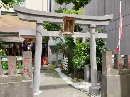 讃岐小白稲荷神社の鳥居