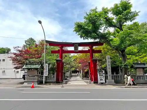 彌彦神社　(伊夜日子神社)の鳥居