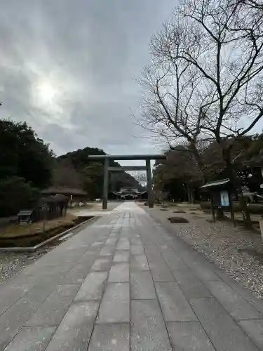 岐阜護國神社の{uncategorized: "未分類", other: "その他", undefined: "問題あり", building: "その他建物", grave: "お墓", sacred_gate: "鳥居", guardian: "狛犬", statue: "像", buddha: "仏像", history: "歴史", nature: "自然", garden: "庭園", animal: "動物", pagoda: "塔", temizu: "手水舎", mountain_gate: "山門・神門", sanctuary: "本殿・本堂", subordinate: "末社・摂社", art: "芸術", scenery: "景色", jizo: "地蔵", ema: "絵馬", goshuin: "御朱印", omikuji: "おみくじ", items: "授与品その他", amulet: "お守り", goshuincho: "御朱印帳", eats: "食事", festival: "お祭り", votive_dance: "神楽", shichigosan: "七五三参", wedding: "結婚式", experience: "体験その他", initially: "初詣", around: "周辺", anti_infection: "感染症対策"}