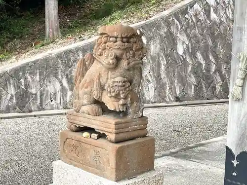 諸木神社の狛犬