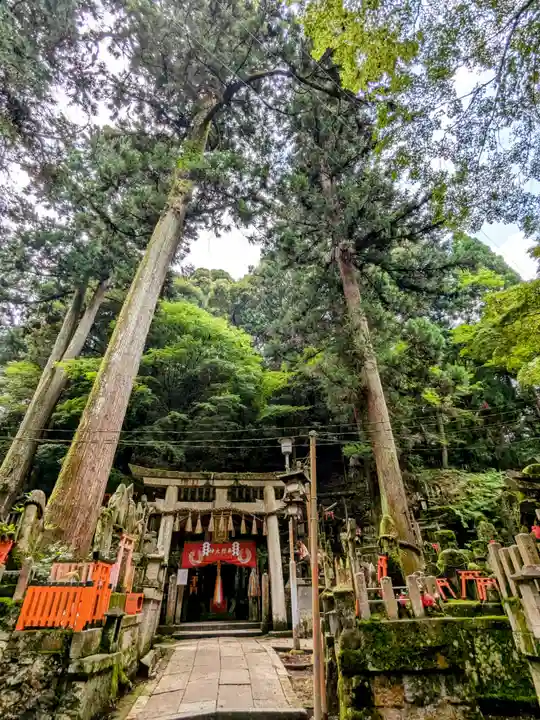 伏見稲荷大社 御膳谷奉拝所(京都府)