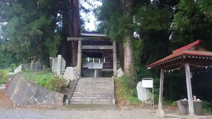 石楯尾神社(神奈川県)