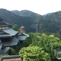 青岸渡寺の{uncategorized: "未分類", other: "その他", undefined: "問題あり", building: "その他建物", grave: "お墓", sacred_gate: "鳥居", guardian: "狛犬", statue: "像", buddha: "仏像", history: "歴史", nature: "自然", garden: "庭園", animal: "動物", pagoda: "塔", temizu: "手水舎", mountain_gate: "山門・神門", sanctuary: "本殿・本堂", subordinate: "末社・摂社", art: "芸術", scenery: "景色", jizo: "地蔵", ema: "絵馬", goshuin: "御朱印", omikuji: "おみくじ", items: "授与品その他", amulet: "お守り", goshuincho: "御朱印帳", eats: "食事", festival: "お祭り", votive_dance: "神楽", shichigosan: "七五三参", wedding: "結婚式", experience: "体験その他", initially: "初詣", around: "周辺", anti_infection: "感染症対策"}