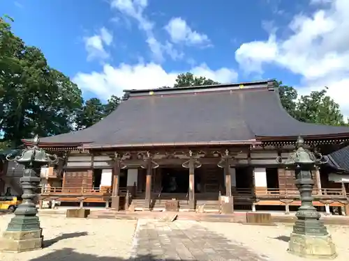 城端別院善徳寺の本殿