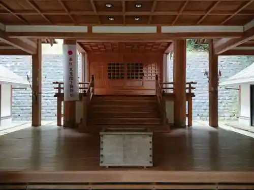 八幡神社の本殿・本堂