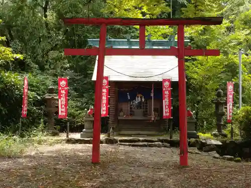 鳩吹稲荷神社の鳥居