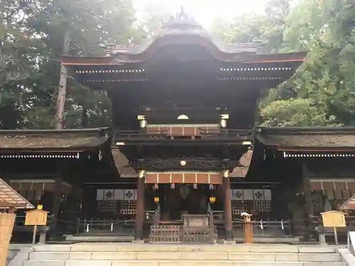 諏訪大社下社秋宮の本殿・本堂