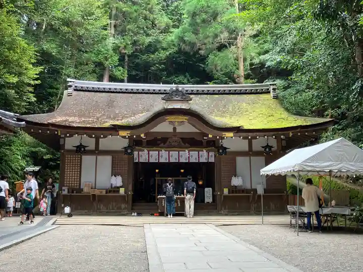狭井坐大神荒魂神社(狭井神社)の本殿・本堂