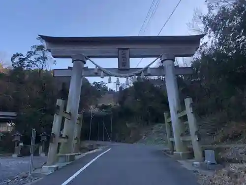 八大龍王水神の鳥居