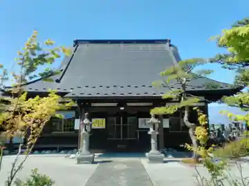 泉應寺の本殿・本堂