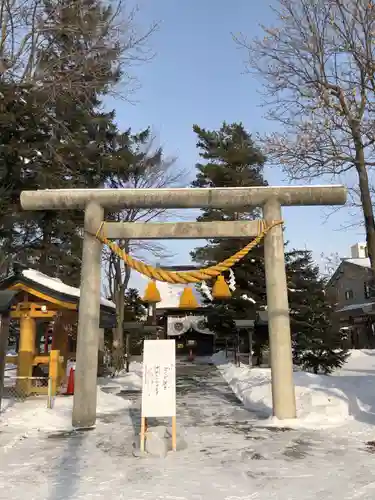 帯広三吉神社の鳥居