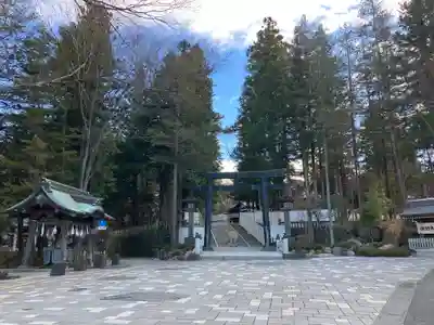 諏訪大社下社秋宮(長野県)