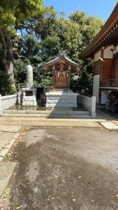 品川神社の{uncategorized: "未分類", other: "その他", undefined: "問題あり", building: "その他建物", grave: "お墓", sacred_gate: "鳥居", guardian: "狛犬", statue: "像", buddha: "仏像", history: "歴史", nature: "自然", garden: "庭園", animal: "動物", pagoda: "塔", temizu: "手水舎", mountain_gate: "山門・神門", sanctuary: "本殿・本堂", subordinate: "末社・摂社", art: "芸術", scenery: "景色", jizo: "地蔵", ema: "絵馬", goshuin: "御朱印", omikuji: "おみくじ", items: "授与品その他", amulet: "お守り", goshuincho: "御朱印帳", eats: "食事", festival: "お祭り", votive_dance: "神楽", shichigosan: "七五三参", wedding: "結婚式", experience: "体験その他", initially: "初詣", around: "周辺", anti_infection: "感染症対策"}