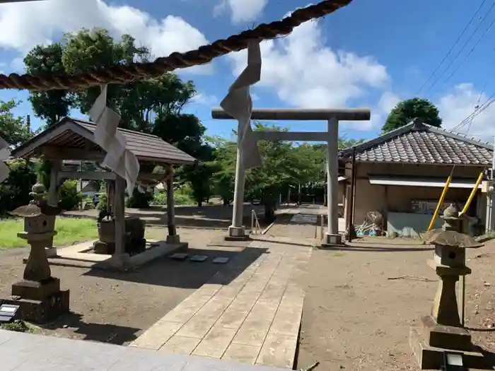 八幡神社の鳥居