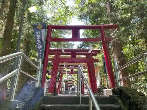 新屋山神社の{uncategorized: "未分類", other: "その他", undefined: "問題あり", building: "その他建物", grave: "お墓", sacred_gate: "鳥居", guardian: "狛犬", statue: "像", buddha: "仏像", history: "歴史", nature: "自然", garden: "庭園", animal: "動物", pagoda: "塔", temizu: "手水舎", mountain_gate: "山門・神門", sanctuary: "本殿・本堂", subordinate: "末社・摂社", art: "芸術", scenery: "景色", jizo: "地蔵", ema: "絵馬", goshuin: "御朱印", omikuji: "おみくじ", items: "授与品その他", amulet: "お守り", goshuincho: "御朱印帳", eats: "食事", festival: "お祭り", votive_dance: "神楽", shichigosan: "七五三参", wedding: "結婚式", experience: "体験その他", initially: "初詣", around: "周辺", anti_infection: "感染症対策"}