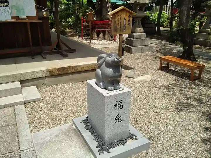 三輪神社の狛犬