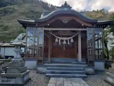 十二社神社の本殿・本堂