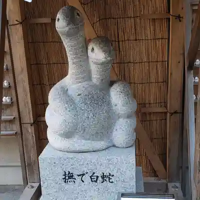 蛇窪神社の狛犬