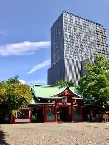 日枝神社の山門