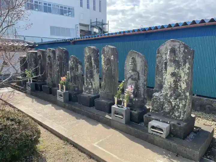 最勝院の{uncategorized: "未分類", other: "その他", undefined: "問題あり", building: "その他建物", grave: "お墓", sacred_gate: "鳥居", guardian: "狛犬", statue: "像", buddha: "仏像", history: "歴史", nature: "自然", garden: "庭園", animal: "動物", pagoda: "塔", temizu: "手水舎", mountain_gate: "山門・神門", sanctuary: "本殿・本堂", subordinate: "末社・摂社", art: "芸術", scenery: "景色", jizo: "地蔵", ema: "絵馬", goshuin: "御朱印", omikuji: "おみくじ", items: "授与品その他", amulet: "お守り", goshuincho: "御朱印帳", eats: "食事", festival: "お祭り", votive_dance: "神楽", shichigosan: "七五三参", wedding: "結婚式", experience: "体験その他", initially: "初詣", around: "周辺", anti_infection: "感染症対策"}
