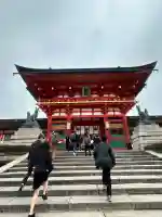 伏見稲荷大社の{uncategorized: "未分類", other: "その他", undefined: "問題あり", building: "その他建物", grave: "お墓", sacred_gate: "鳥居", guardian: "狛犬", statue: "像", buddha: "仏像", history: "歴史", nature: "自然", garden: "庭園", animal: "動物", pagoda: "塔", temizu: "手水舎", mountain_gate: "山門・神門", sanctuary: "本殿・本堂", subordinate: "末社・摂社", art: "芸術", scenery: "景色", jizo: "地蔵", ema: "絵馬", goshuin: "御朱印", omikuji: "おみくじ", items: "授与品その他", amulet: "お守り", goshuincho: "御朱印帳", eats: "食事", festival: "お祭り", votive_dance: "神楽", shichigosan: "七五三参", wedding: "結婚式", experience: "体験その他", initially: "初詣", around: "周辺", anti_infection: "感染症対策"}