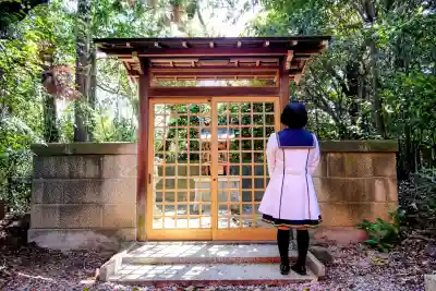 満福寺（三好稲荷閣）の{uncategorized: "未分類", other: "その他", undefined: "問題あり", building: "その他建物", grave: "お墓", sacred_gate: "鳥居", guardian: "狛犬", statue: "像", buddha: "仏像", history: "歴史", nature: "自然", garden: "庭園", animal: "動物", pagoda: "塔", temizu: "手水舎", mountain_gate: "山門・神門", sanctuary: "本殿・本堂", subordinate: "末社・摂社", art: "芸術", scenery: "景色", jizo: "地蔵", ema: "絵馬", goshuin: "御朱印", omikuji: "おみくじ", items: "授与品その他", amulet: "お守り", goshuincho: "御朱印帳", eats: "食事", festival: "お祭り", votive_dance: "神楽", shichigosan: "七五三参", wedding: "結婚式", experience: "体験その他", initially: "初詣", around: "周辺", anti_infection: "感染症対策"}